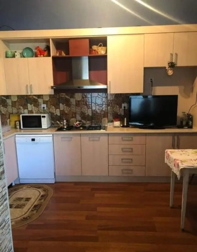 4 Bedrooms Cottage