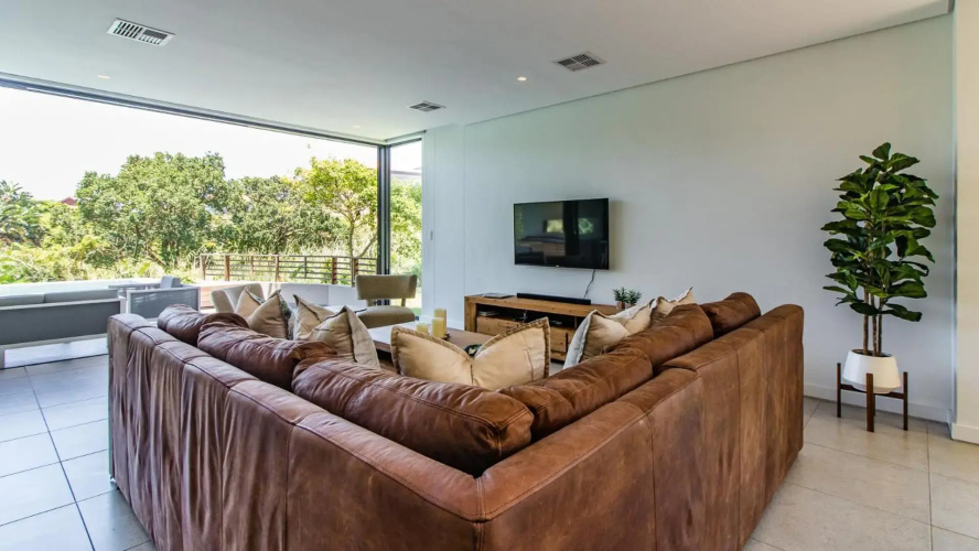 3 Bedroom Villa With Private Pool - OCE331