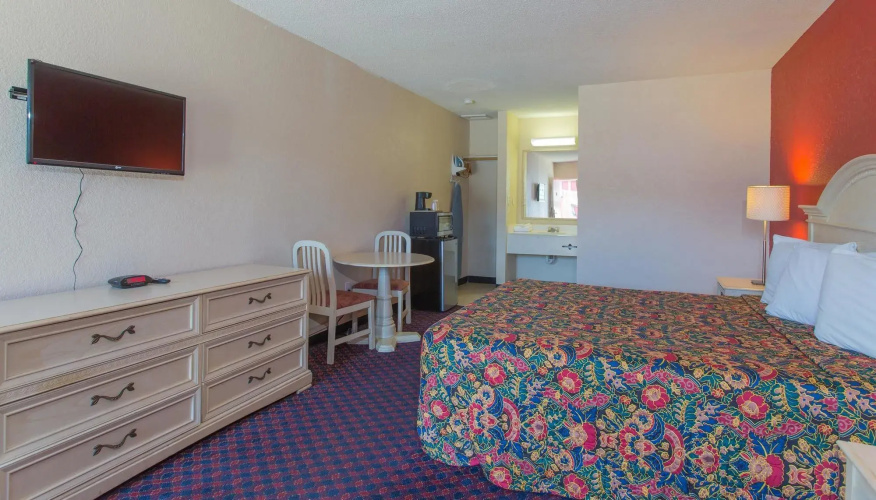 Studios and Suites 4 Less Battlefield Blvd