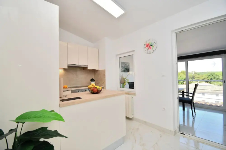 Apartments Ester