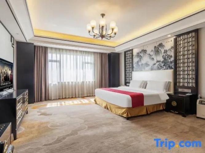 1 Bedroom Business Suite