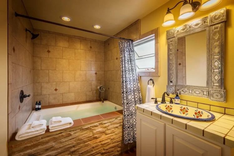 2 Bedrooms Deluxe Bungalow