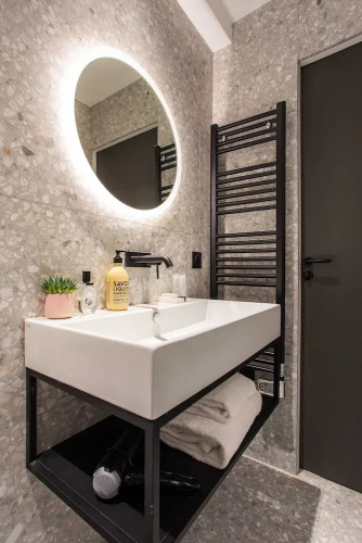 Magnificent 1 Room Apartment