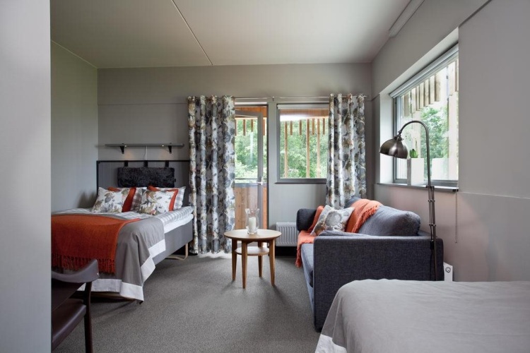 Guest rooms