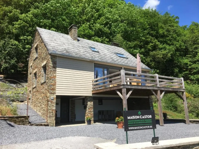 3 Bedrooms Cottage