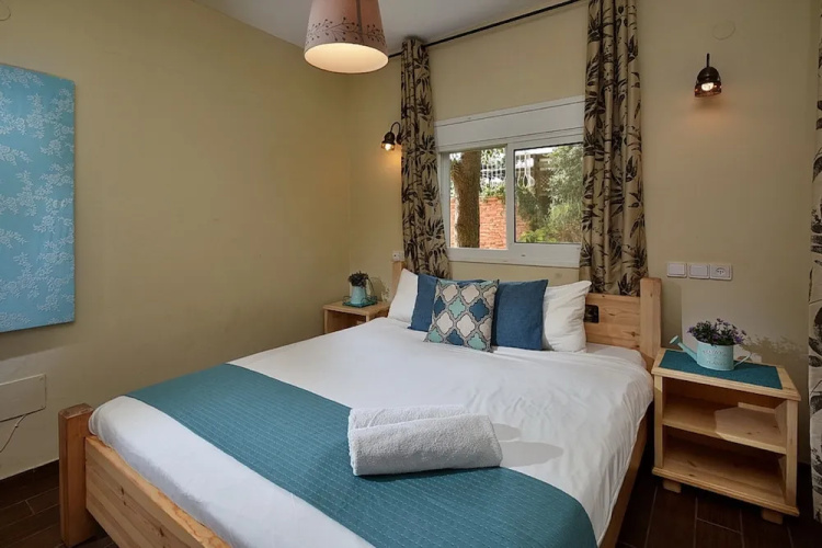 Mul Kineret Suites