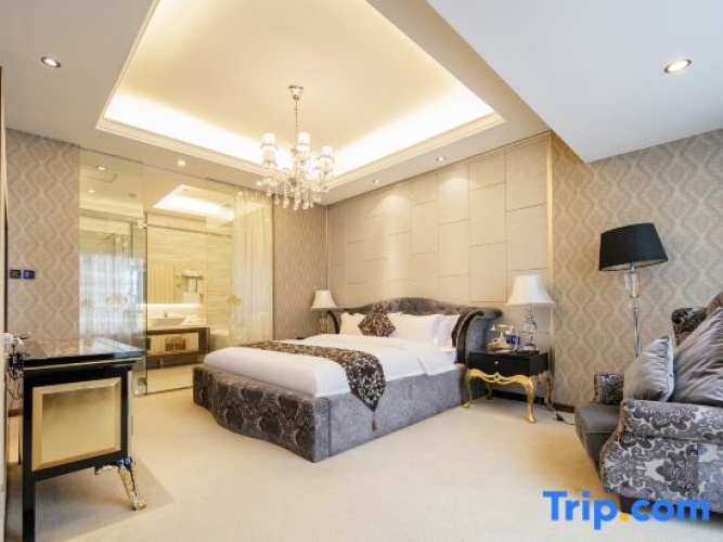 Presidential Double Suite