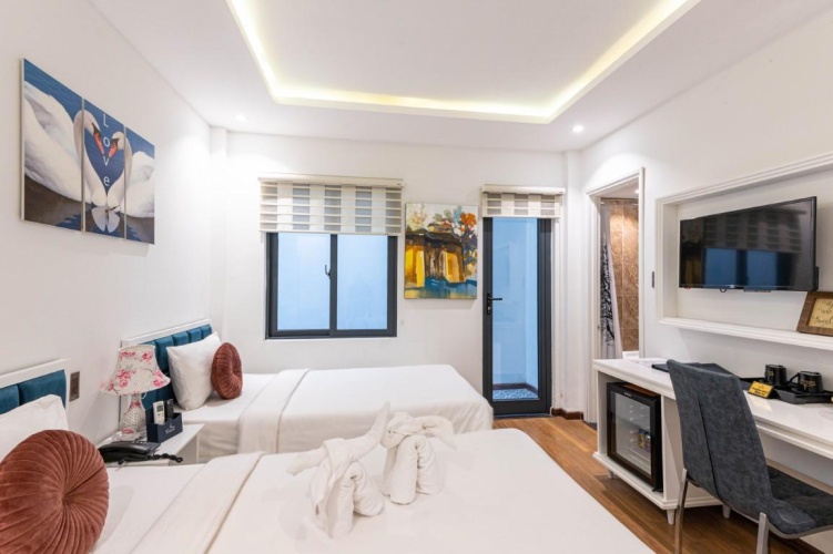 Standard Twin room