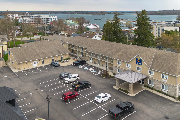 Comfort Inn & Suites Thousand Islands Harbour District photo 30