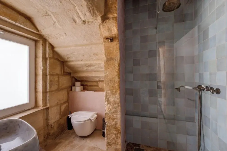 Talbot House by Talbot & Bons