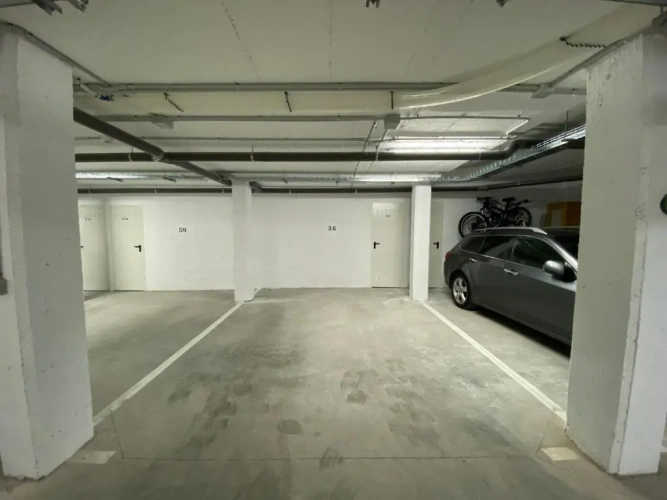 3 Bedrooms Apartment