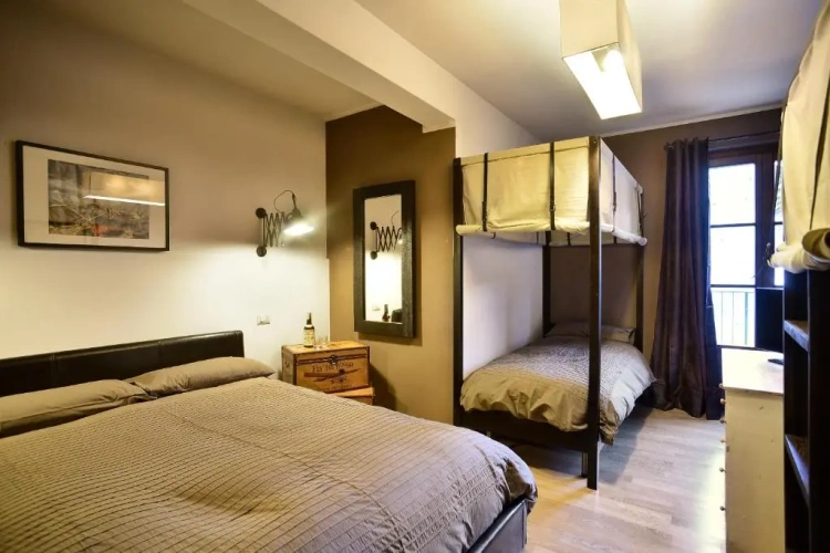 Standard Twin room with balcony