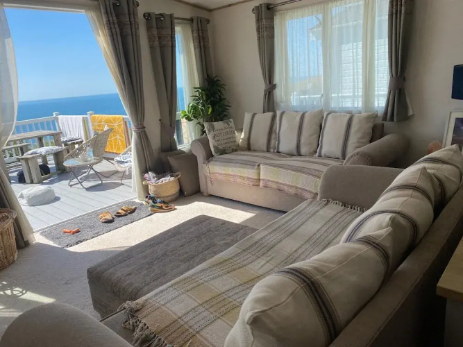 Seaview,sleeps 4to6,pet Friendly, Parking