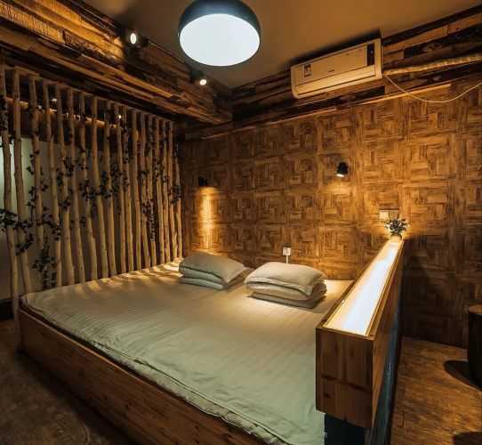 Zerg Backpackers Youth Hostel