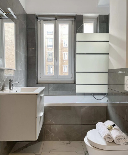 1594B - Eiffel Tower - Superb apartment - Image 9