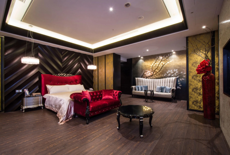 Uher Luxury Resort & Hotel