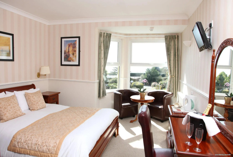 Cliff Head Hotel