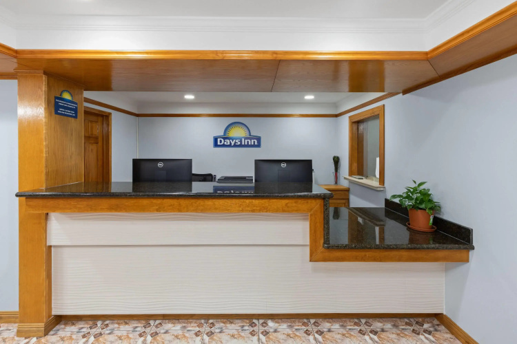 Days Inn by Wyndham Slidell