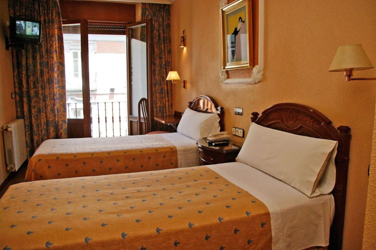 Hostal Victoria III