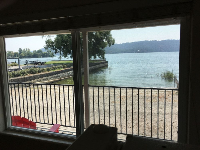 Clear Lake Cottages & Marina