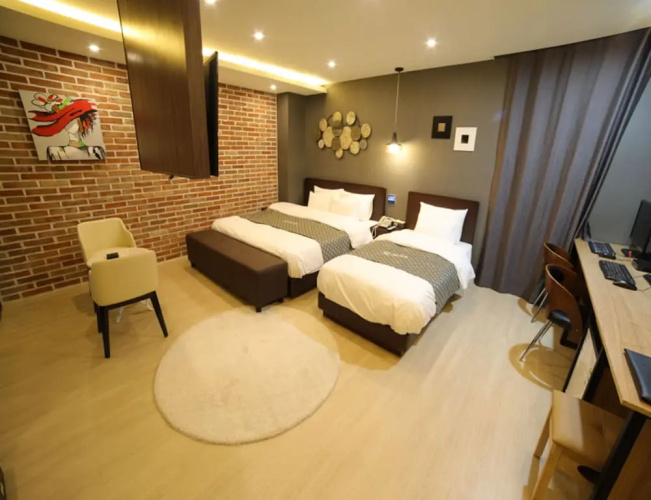 Soo Hotel