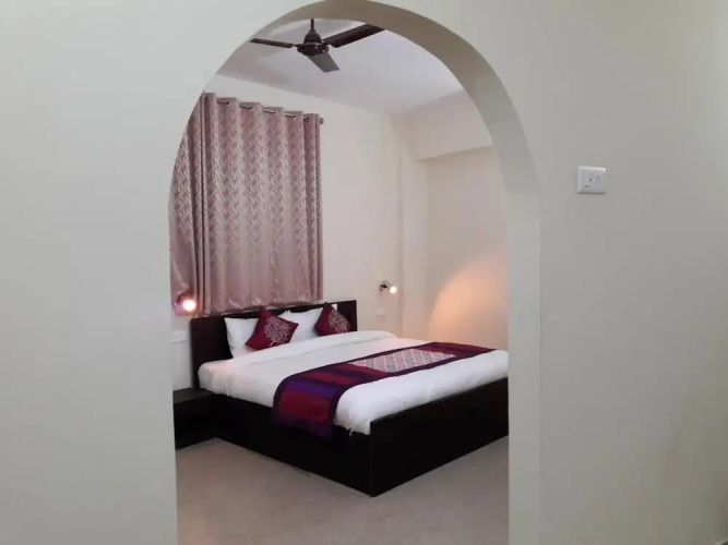 Hotel Avlokan - Near Kainchi Dham Mandir