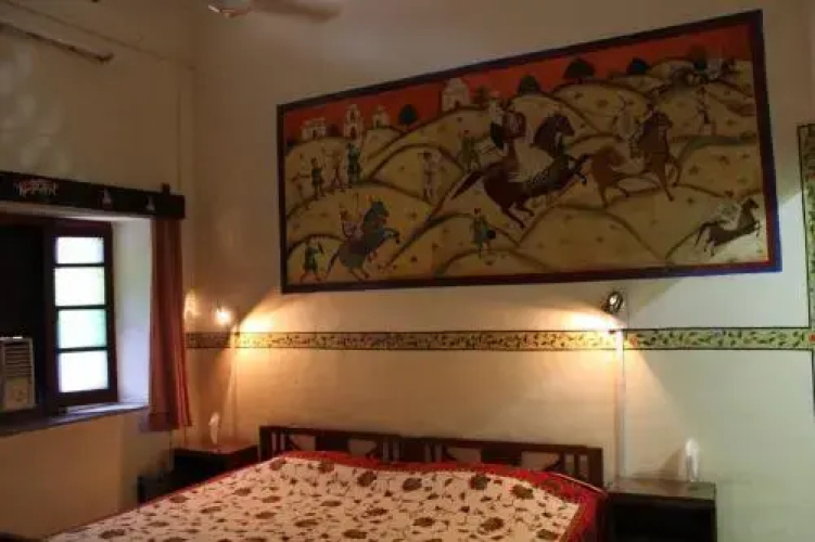 Ishwari Niwas Palace