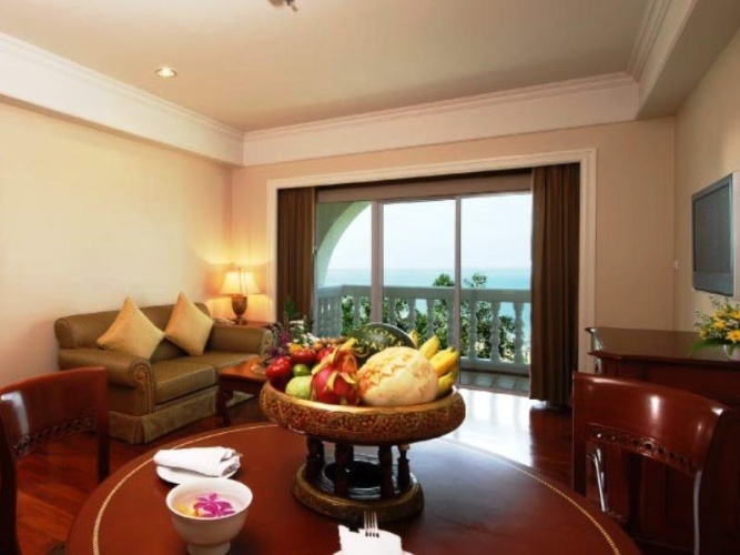 Deluxe Suite
