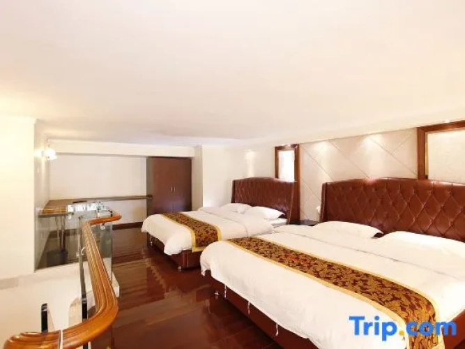 2 Bedrooms Deluxe Double Suite
