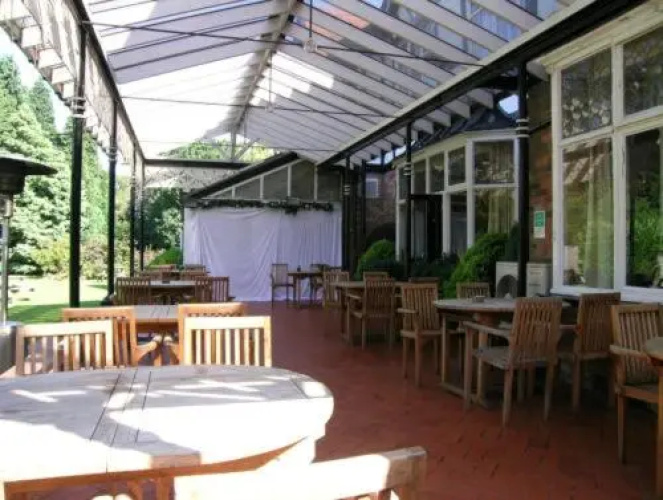 The oaklands hotel