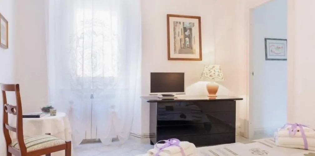 Bright Apartment with Terrace