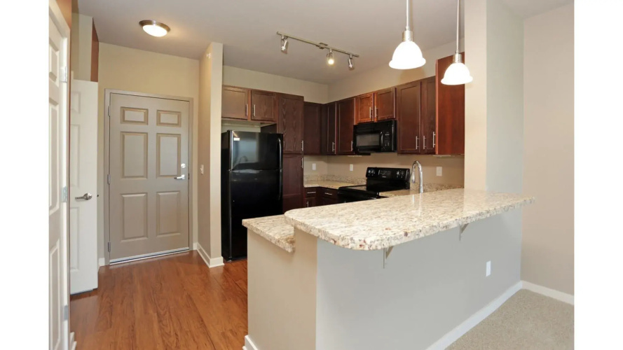 Riverside Suites