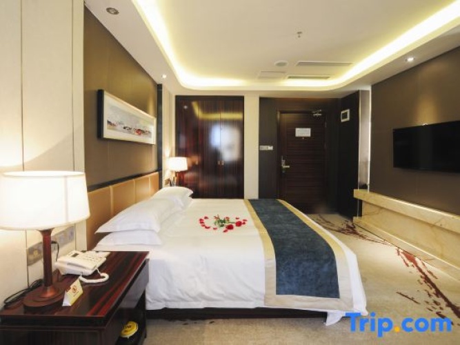 Deluxe Double Suite