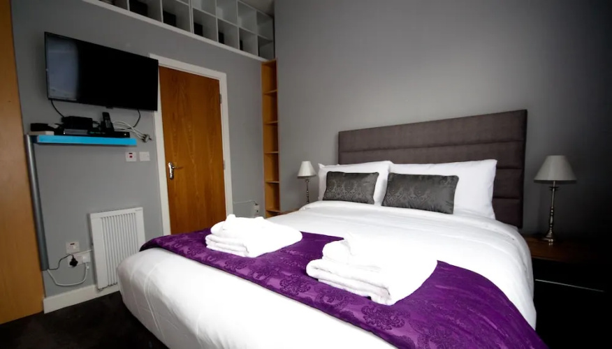 City Studios & Apartments