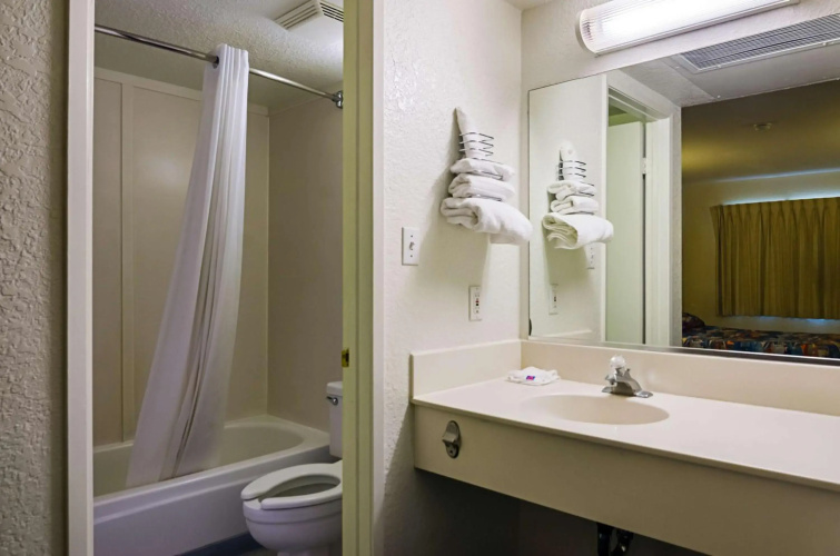Motel 6 Barstow, CA