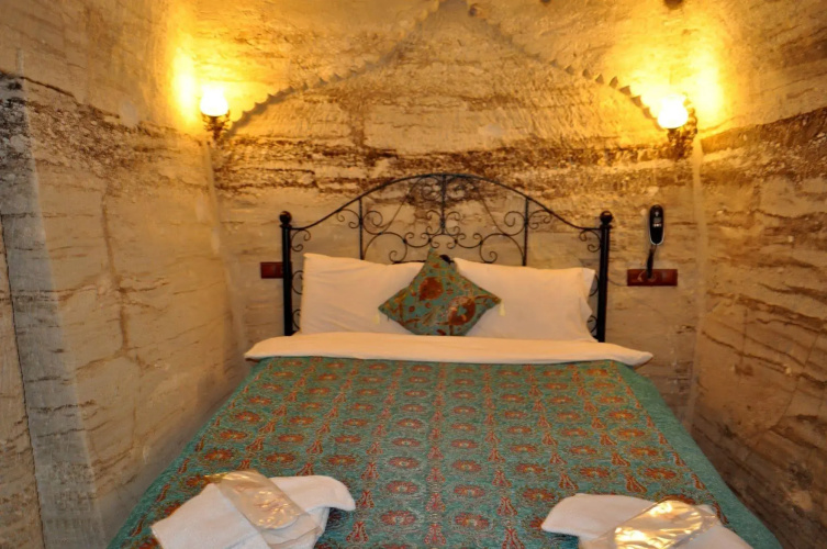 Hills Cave Hotel