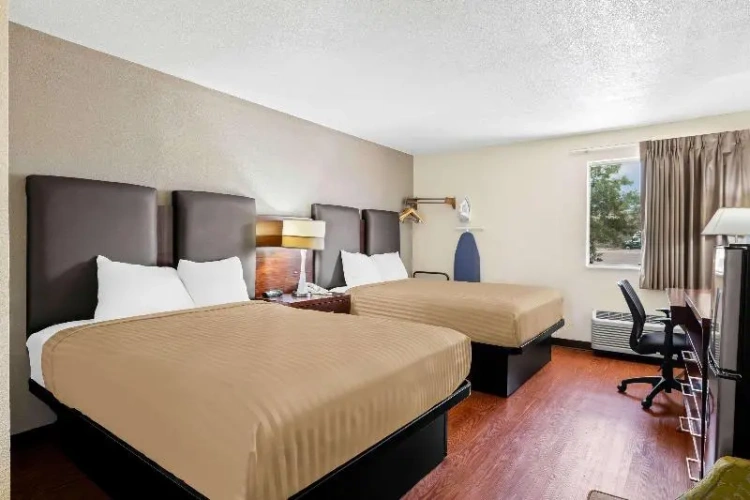 Standard Sextuple room