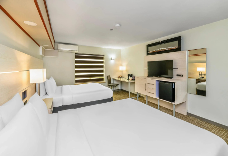 Quality Inn Sunshine Suites