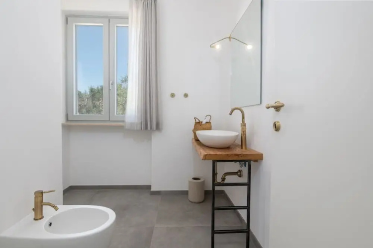 Stunning Villa Surrounded by Olive Trees - Beahost