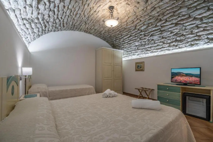 Bosa Queen House