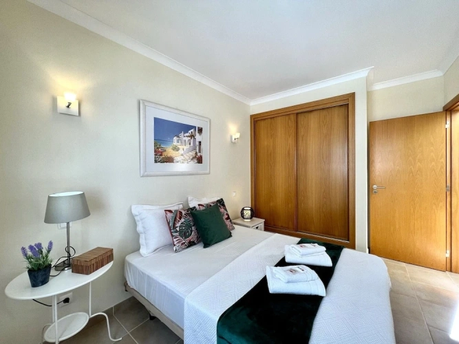 1 Bedroom Cottage with balcony