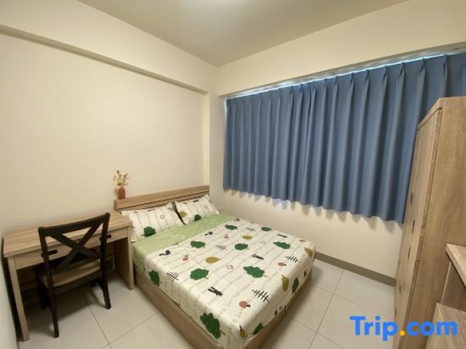 Standard Double room with city view