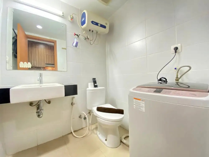 Comfy Studio Permium at Beverly Dago Apartment