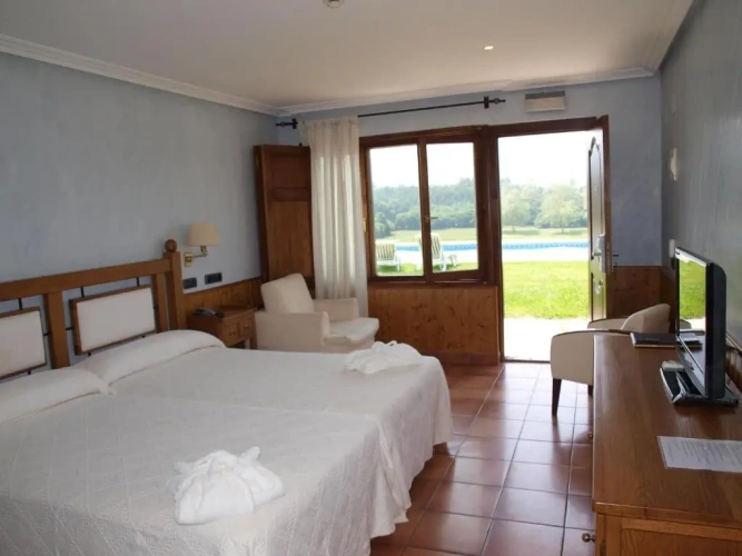 Standard Twin room
