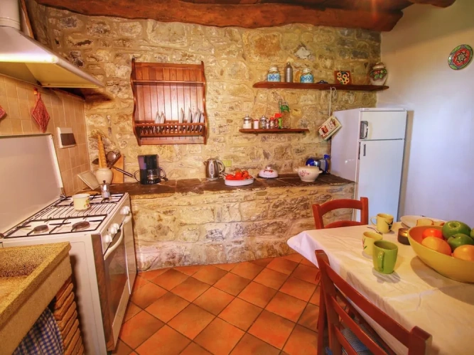 5 Bedrooms Classic Cottage