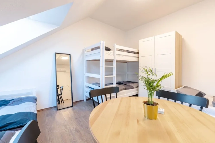 Classic Quadruple room