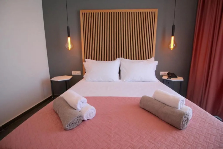 Blue Eye Hotel