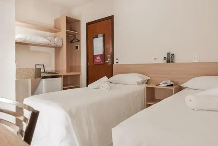 Standard Twin room with balcony