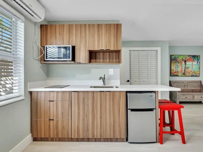 The Shell on Walnut Studio With Bath Hollywood Beach Free Parking