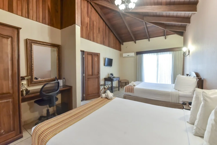 Superior Quadruple room